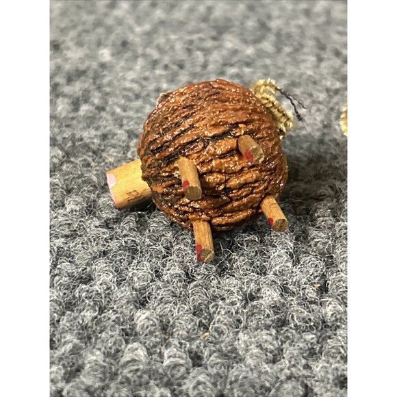 Anthropomorphic Pig Salt Pepper Shakers Walnut Small MCM Folk Art - Picture 7 of 9